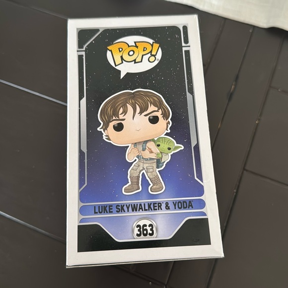 NEW - Funko Pop! #363 Star Wars Empire Strikes Back 40th - Luke Skywalker & Yoda - Picture 4 of 6